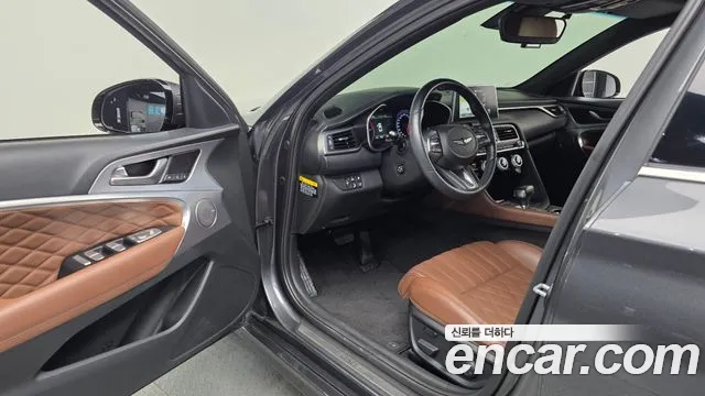 Genesis G70 2019 thumb 10