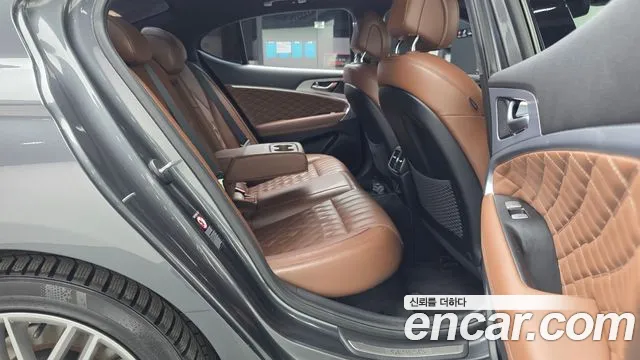 Genesis G70 2019 thumb 12