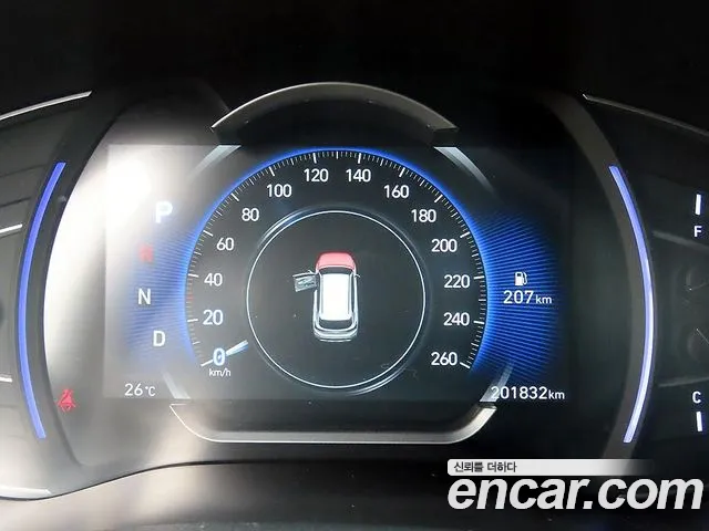 Hyundai Santa Fe 2018 thumb 9