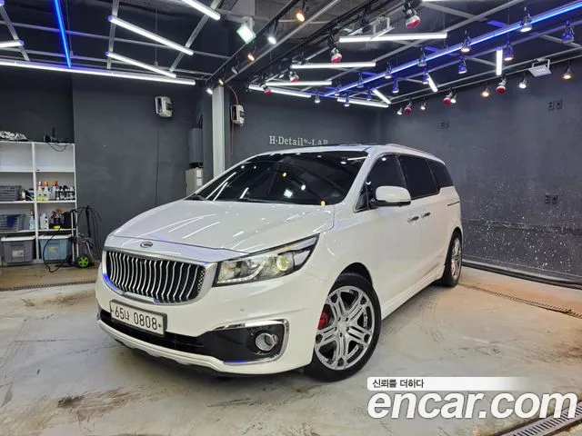 Kia Carnival 2015 thumb 12