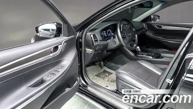Hyundai Grandeur 2017 thumb 10