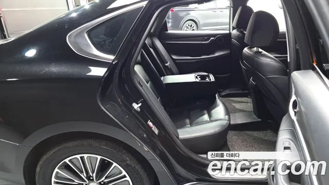 Hyundai Grandeur 2017 thumb 11