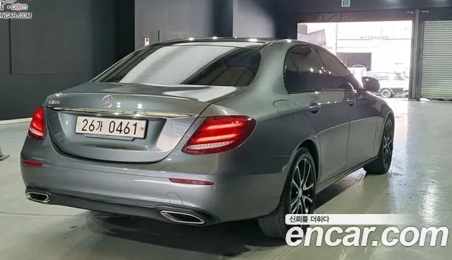 Mercedes-Benz E-Класс 2016 thumb 2