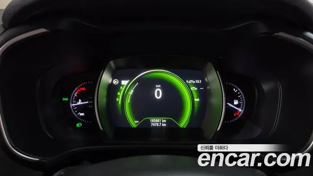 Renault-KoreaSamsung Koleos 2016 thumb 8