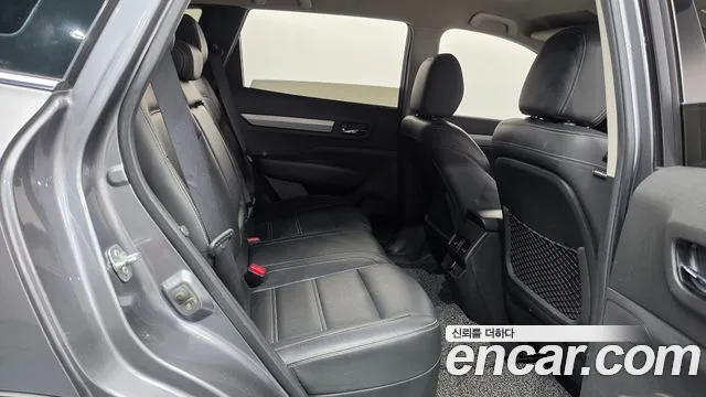Renault-KoreaSamsung Koleos 2016 thumb 12
