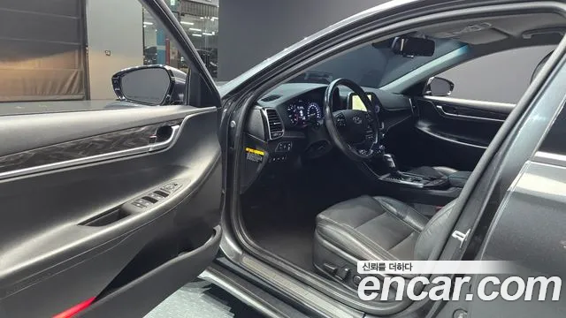 Hyundai Grandeur 2019 thumb 10