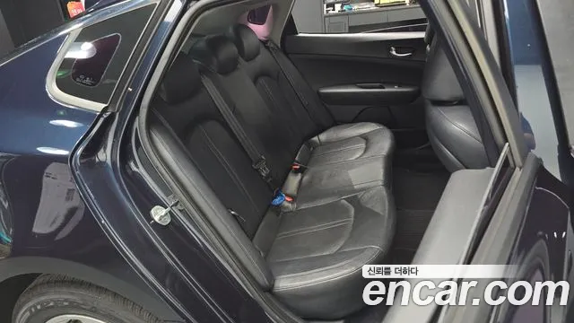 Kia K5 2016 thumb 10