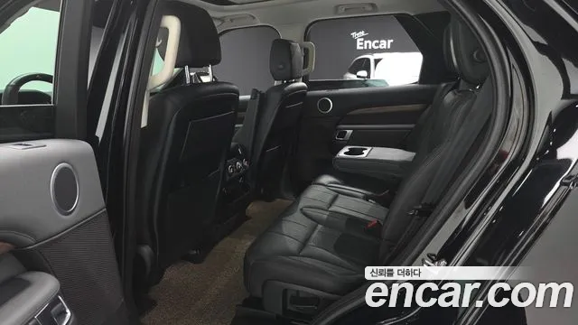 Land Rover Discovery 2018 thumb 10