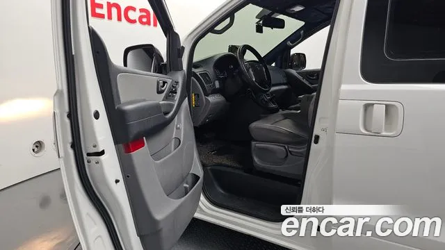 Hyundai Starex 2020 thumb 10