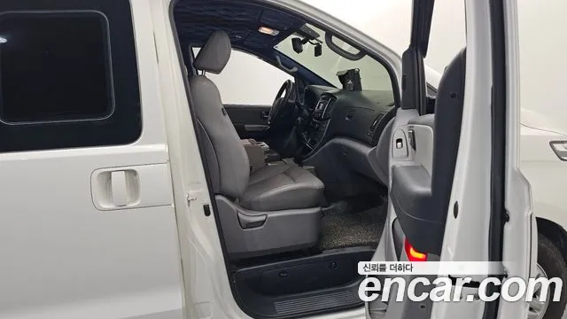 Hyundai Starex 2020 thumb 11