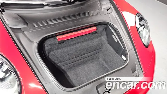 Porsche 911 2023 thumb 5