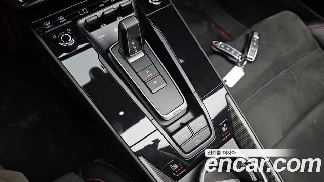 Porsche 911 2023 thumb 8