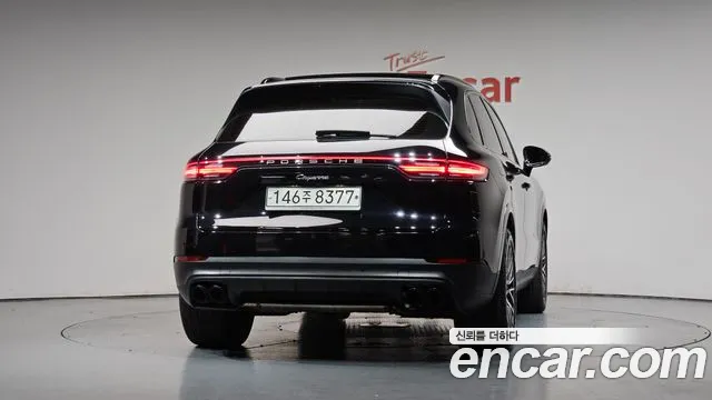 Porsche Cayenne 2019 thumb 3