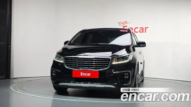Kia Carnival 2018 thumb 2