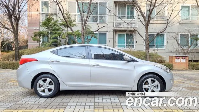 Hyundai Avante 2013 thumb 2