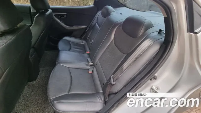 Hyundai Avante 2013 thumb 8