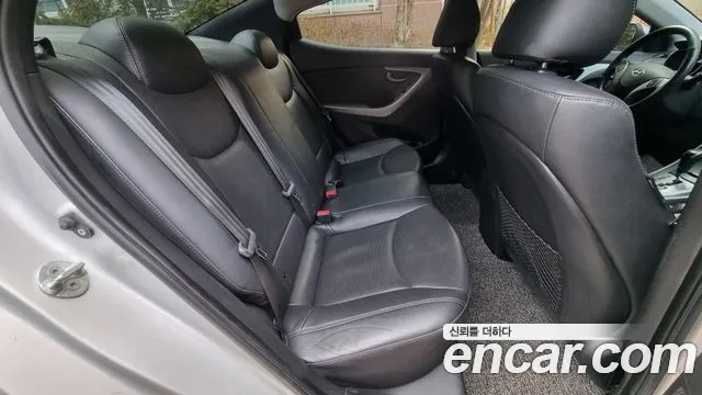 Hyundai Avante 2013 thumb 9