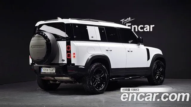 Land Rover Defender 2021 thumb 2