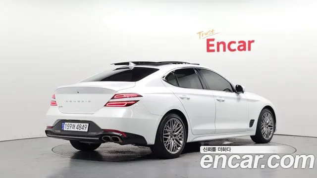 Genesis G70 2023 thumb 2