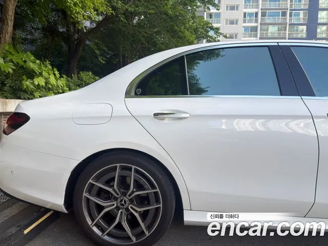 Mercedes-Benz E-Класс 2022 thumb 4