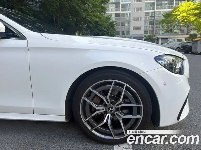 Mercedes-Benz E-Класс 2022 thumb 5
