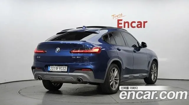 BMW X4 2021 thumb 2