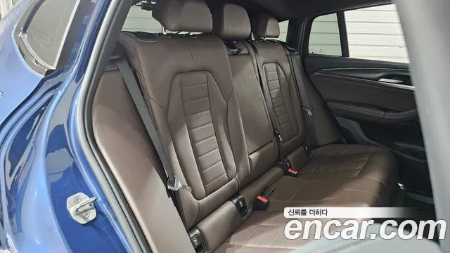BMW X4 2021 thumb 11