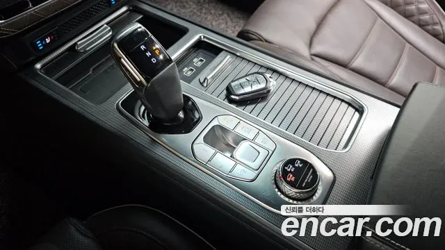 KG_Mobility_Ssangyong Rexton 2023 thumb 9