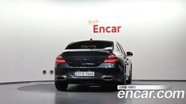 Genesis G70 2023 thumb 4