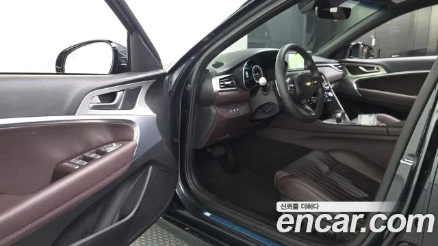 Genesis G70 2023 thumb 10