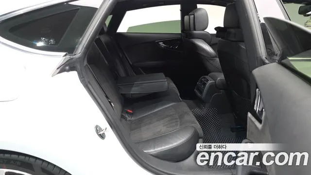Audi A7 2015 thumb 11