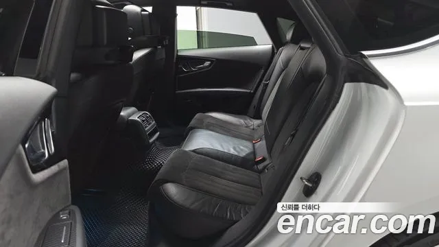 Audi A7 2015 thumb 12