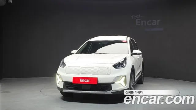 Kia Niro 2023 thumb 3