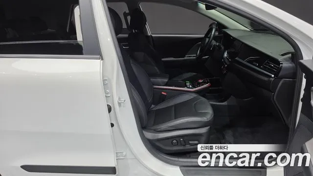 Kia Niro 2023 thumb 11