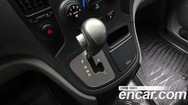 Hyundai Starex 2015 thumb 8