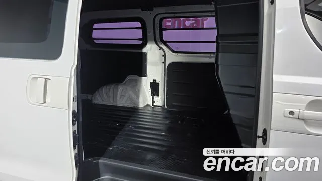 Hyundai Starex 2015 thumb 10