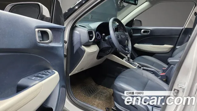 Hyundai Venue 2021 thumb 10