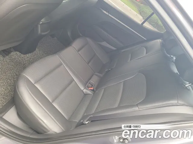 Hyundai Avante 2017 thumb 10