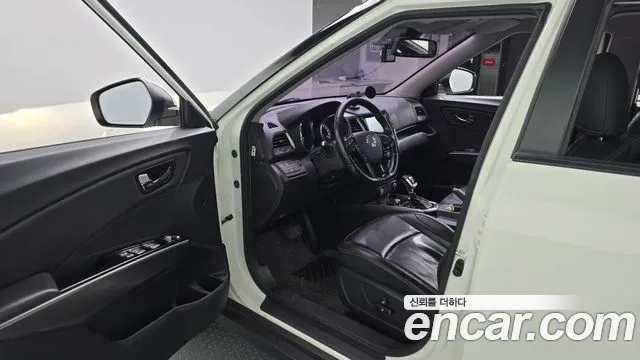 KG_Mobility_Ssangyong TIBOLI 2018 thumb 10