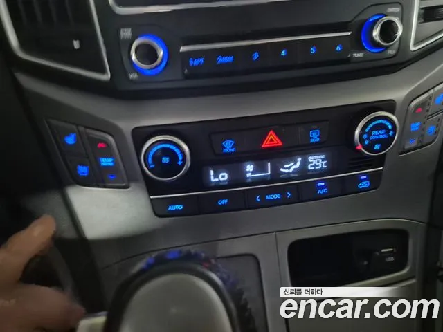 Hyundai Starex 2019 thumb 11
