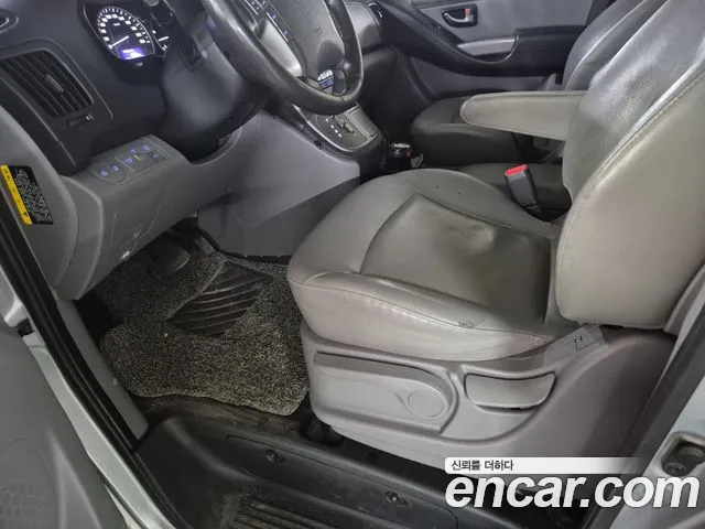 Hyundai Starex 2019 thumb 12