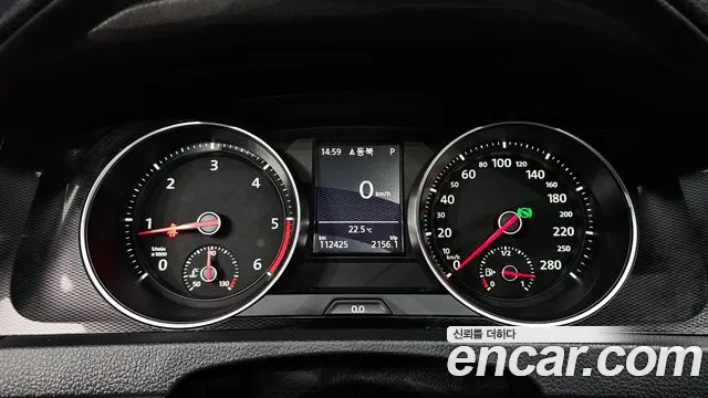 Volkswagen Golf Sportsvan 2014 thumb 8