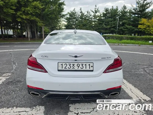 Genesis G70 2019 thumb 4
