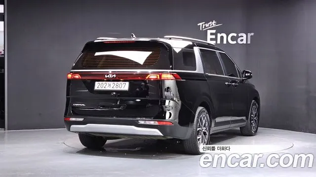 Kia Carnival 2022 thumb 2