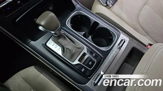 Kia Carnival 2022 thumb 9