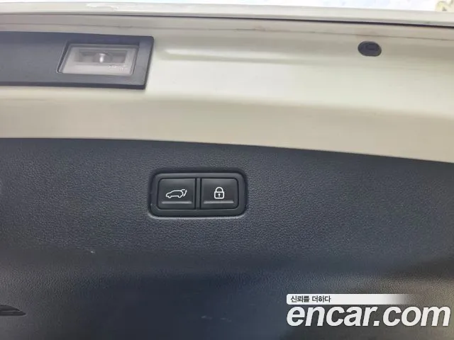 Genesis GV70 2021 thumb 10