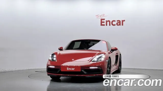 Porsche Cayman 2018 thumb 3