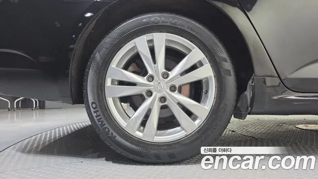 Renault-KoreaSamsung Megane 2016 thumb 5