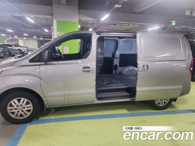 Hyundai Starex 2016 thumb 4