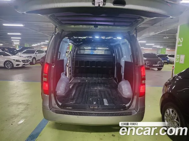 Hyundai Starex 2016 thumb 7
